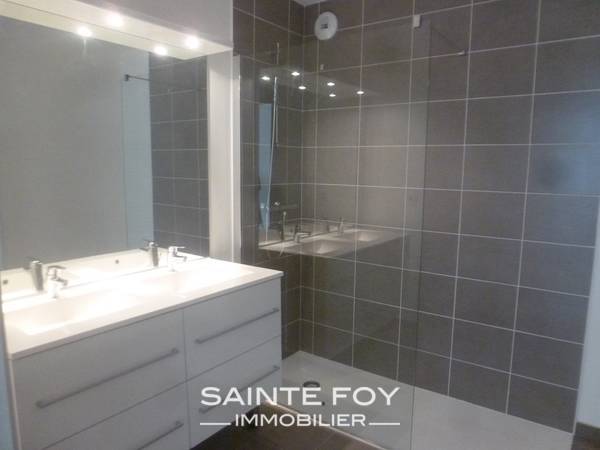 2019111 image5 - Sainte Foy Immobilier - Ce sont des agences immobilières dans l'Ouest Lyonnais spécialisées dans la location de maison ou d'appartement et la vente de propriété de prestige.