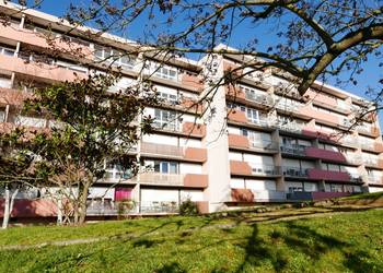 2019099 image1 - Sainte Foy Immobilier - Ce sont des agences immobilières dans l'Ouest Lyonnais spécialisées dans la location de maison ou d'appartement et la vente de propriété de prestige.