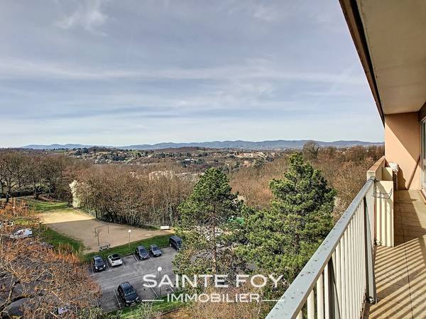 2019099 image2 - Sainte Foy Immobilier - Ce sont des agences immobilières dans l'Ouest Lyonnais spécialisées dans la location de maison ou d'appartement et la vente de propriété de prestige.