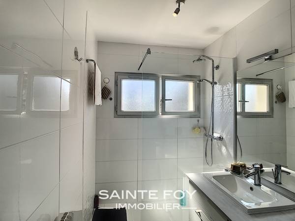 2019130 image6 - Sainte Foy Immobilier - Ce sont des agences immobilières dans l'Ouest Lyonnais spécialisées dans la location de maison ou d'appartement et la vente de propriété de prestige.
