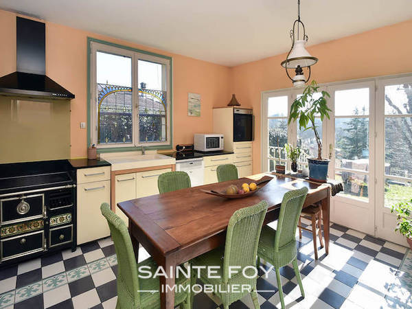 118529 image3 - Sainte Foy Immobilier - Ce sont des agences immobilières dans l'Ouest Lyonnais spécialisées dans la location de maison ou d'appartement et la vente de propriété de prestige.