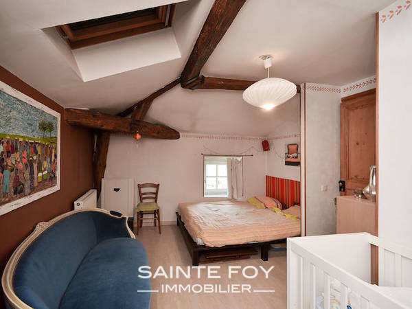 118529 image7 - Sainte Foy Immobilier - Ce sont des agences immobilières dans l'Ouest Lyonnais spécialisées dans la location de maison ou d'appartement et la vente de propriété de prestige.