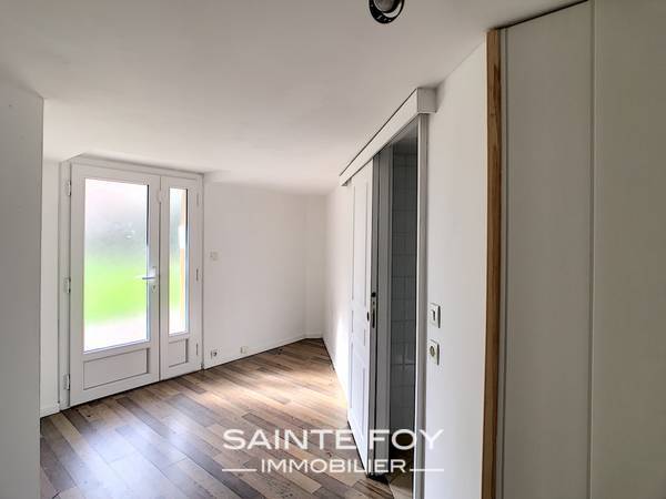 2019131 image8 - Sainte Foy Immobilier - Ce sont des agences immobilières dans l'Ouest Lyonnais spécialisées dans la location de maison ou d'appartement et la vente de propriété de prestige.