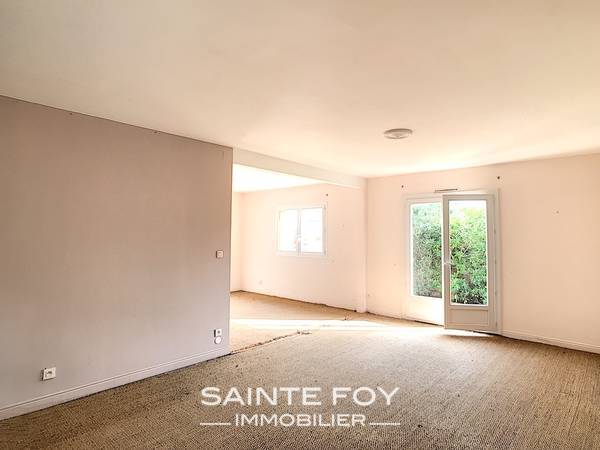 2019131 image9 - Sainte Foy Immobilier - Ce sont des agences immobilières dans l'Ouest Lyonnais spécialisées dans la location de maison ou d'appartement et la vente de propriété de prestige.