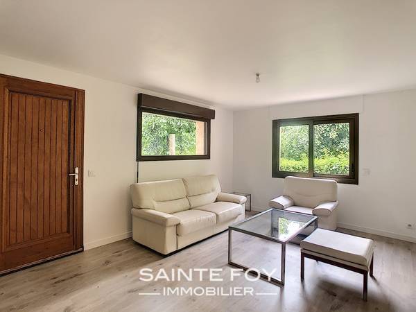 10886 image2 - Sainte Foy Immobilier - Ce sont des agences immobilières dans l'Ouest Lyonnais spécialisées dans la location de maison ou d'appartement et la vente de propriété de prestige.