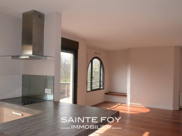 2019178 image7 - Sainte Foy Immobilier - Ce sont des agences immobilières dans l'Ouest Lyonnais spécialisées dans la location de maison ou d'appartement et la vente de propriété de prestige.
