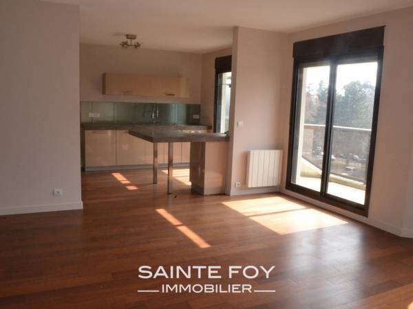 2019178 image8 - Sainte Foy Immobilier - Ce sont des agences immobilières dans l'Ouest Lyonnais spécialisées dans la location de maison ou d'appartement et la vente de propriété de prestige.