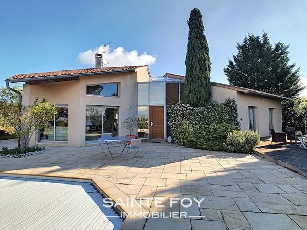2019171 image8 - Sainte Foy Immobilier - Ce sont des agences immobilières dans l'Ouest Lyonnais spécialisées dans la location de maison ou d'appartement et la vente de propriété de prestige.