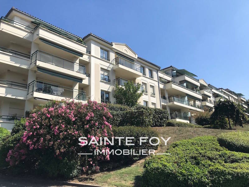 118308 image1 - Sainte Foy Immobilier - Ce sont des agences immobilières dans l'Ouest Lyonnais spécialisées dans la location de maison ou d'appartement et la vente de propriété de prestige.