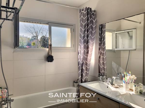 2019226 image9 - Sainte Foy Immobilier - Ce sont des agences immobilières dans l'Ouest Lyonnais spécialisées dans la location de maison ou d'appartement et la vente de propriété de prestige.
