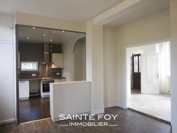 1761341 image3 - Sainte Foy Immobilier - Ce sont des agences immobilières dans l'Ouest Lyonnais spécialisées dans la location de maison ou d'appartement et la vente de propriété de prestige.