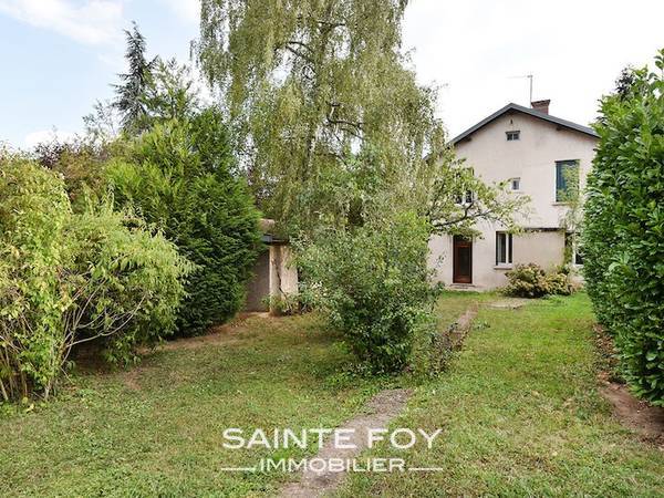 1761341 image7 - Sainte Foy Immobilier - Ce sont des agences immobilières dans l'Ouest Lyonnais spécialisées dans la location de maison ou d'appartement et la vente de propriété de prestige.