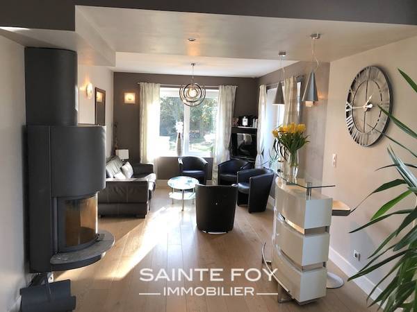 2019251 image3 - Sainte Foy Immobilier - Ce sont des agences immobilières dans l'Ouest Lyonnais spécialisées dans la location de maison ou d'appartement et la vente de propriété de prestige.