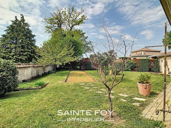 2019250 image10 - Sainte Foy Immobilier - Ce sont des agences immobilières dans l'Ouest Lyonnais spécialisées dans la location de maison ou d'appartement et la vente de propriété de prestige.