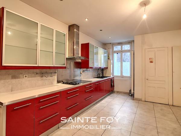 17665000000 image2 - Sainte Foy Immobilier - Ce sont des agences immobilières dans l'Ouest Lyonnais spécialisées dans la location de maison ou d'appartement et la vente de propriété de prestige.