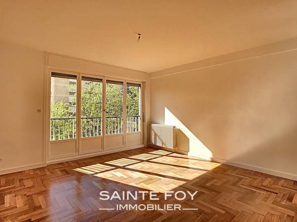 2019188 image2 - Sainte Foy Immobilier - Ce sont des agences immobilières dans l'Ouest Lyonnais spécialisées dans la location de maison ou d'appartement et la vente de propriété de prestige.
