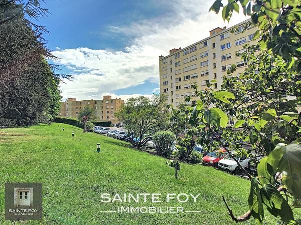 2019188 image9 - Sainte Foy Immobilier - Ce sont des agences immobilières dans l'Ouest Lyonnais spécialisées dans la location de maison ou d'appartement et la vente de propriété de prestige.
