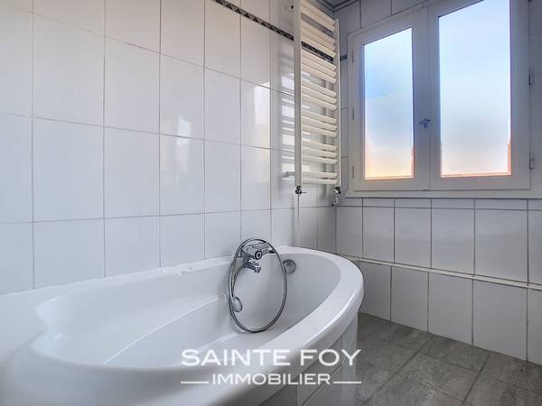 118303 image7 - Sainte Foy Immobilier - Ce sont des agences immobilières dans l'Ouest Lyonnais spécialisées dans la location de maison ou d'appartement et la vente de propriété de prestige.