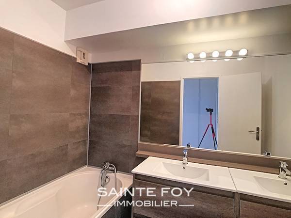 2019374 image6 - Sainte Foy Immobilier - Ce sont des agences immobilières dans l'Ouest Lyonnais spécialisées dans la location de maison ou d'appartement et la vente de propriété de prestige.