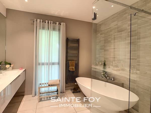 2019356 image6 - Sainte Foy Immobilier - Ce sont des agences immobilières dans l'Ouest Lyonnais spécialisées dans la location de maison ou d'appartement et la vente de propriété de prestige.