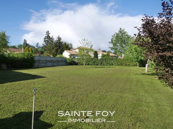 118140 image2 - Sainte Foy Immobilier - Ce sont des agences immobilières dans l'Ouest Lyonnais spécialisées dans la location de maison ou d'appartement et la vente de propriété de prestige.