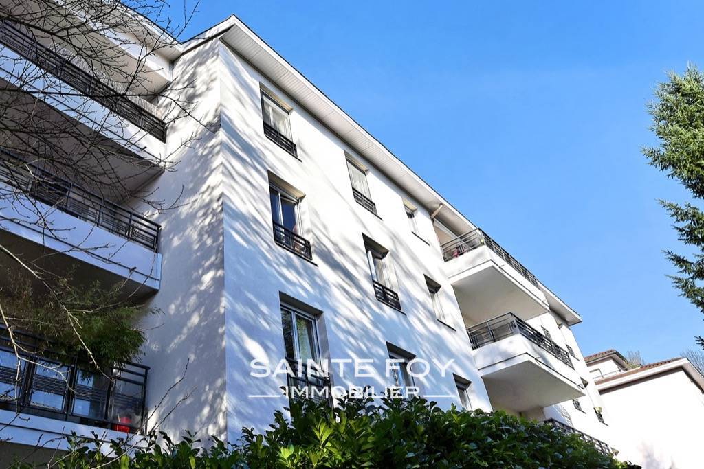 118049 image1 - Sainte Foy Immobilier - Ce sont des agences immobilières dans l'Ouest Lyonnais spécialisées dans la location de maison ou d'appartement et la vente de propriété de prestige.