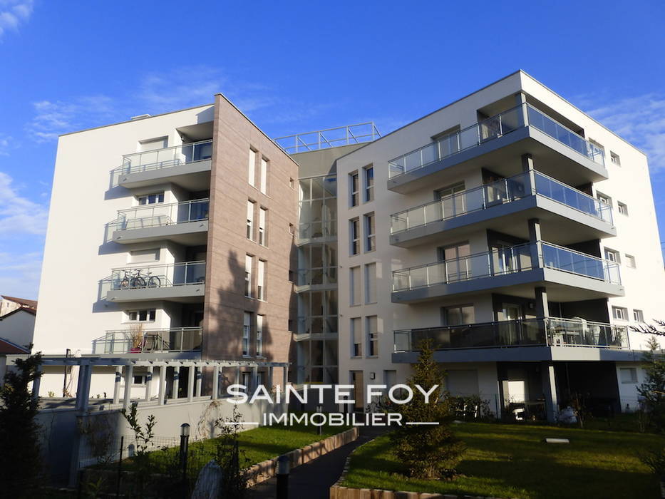 11679 image1 - Sainte Foy Immobilier - Ce sont des agences immobilières dans l'Ouest Lyonnais spécialisées dans la location de maison ou d'appartement et la vente de propriété de prestige.