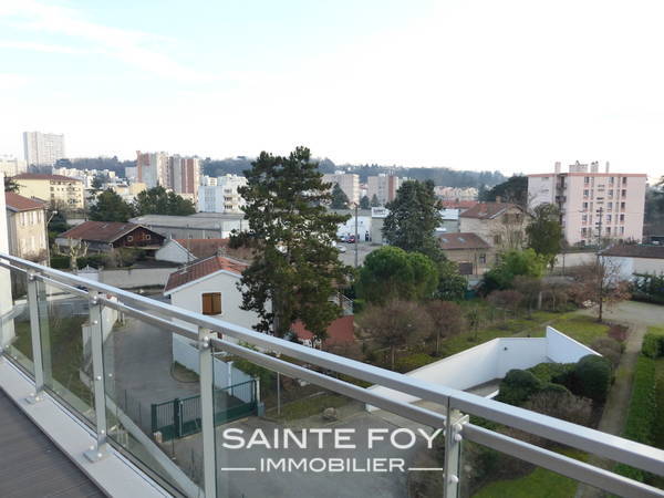 11679 image6 - Sainte Foy Immobilier - Ce sont des agences immobilières dans l'Ouest Lyonnais spécialisées dans la location de maison ou d'appartement et la vente de propriété de prestige.