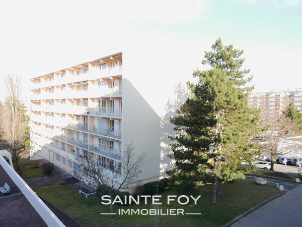 11780 image5 - Sainte Foy Immobilier - Ce sont des agences immobilières dans l'Ouest Lyonnais spécialisées dans la location de maison ou d'appartement et la vente de propriété de prestige.