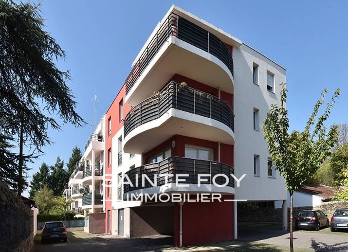 11828 image1 - Sainte Foy Immobilier - Ce sont des agences immobilières dans l'Ouest Lyonnais spécialisées dans la location de maison ou d'appartement et la vente de propriété de prestige.