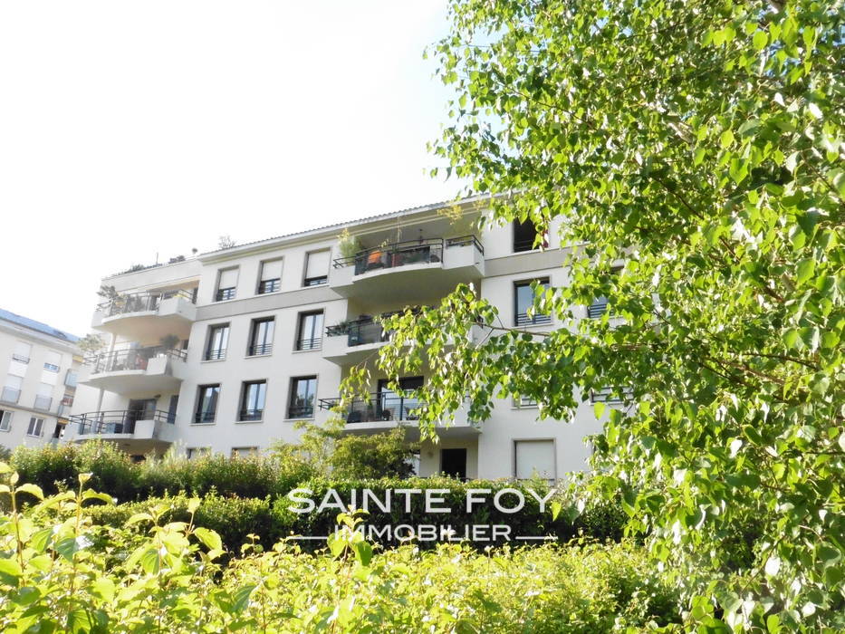 11922 image1 - Sainte Foy Immobilier - Ce sont des agences immobilières dans l'Ouest Lyonnais spécialisées dans la location de maison ou d'appartement et la vente de propriété de prestige.