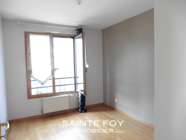 11922 image5 - Sainte Foy Immobilier - Ce sont des agences immobilières dans l'Ouest Lyonnais spécialisées dans la location de maison ou d'appartement et la vente de propriété de prestige.