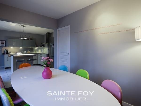 12032 image3 - Sainte Foy Immobilier - Ce sont des agences immobilières dans l'Ouest Lyonnais spécialisées dans la location de maison ou d'appartement et la vente de propriété de prestige.