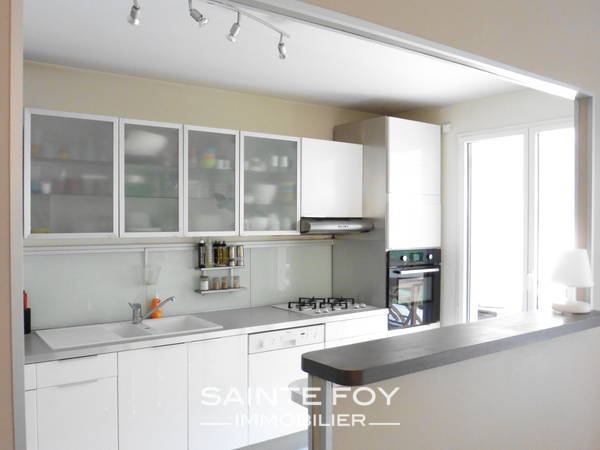 12080 image4 - Sainte Foy Immobilier - Ce sont des agences immobilières dans l'Ouest Lyonnais spécialisées dans la location de maison ou d'appartement et la vente de propriété de prestige.