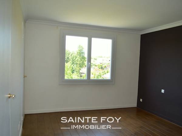 12184 image6 - Sainte Foy Immobilier - Ce sont des agences immobilières dans l'Ouest Lyonnais spécialisées dans la location de maison ou d'appartement et la vente de propriété de prestige.