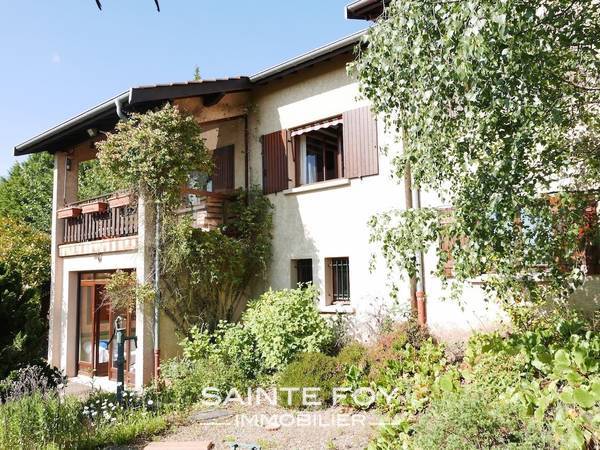 12186 image6 - Sainte Foy Immobilier - Ce sont des agences immobilières dans l'Ouest Lyonnais spécialisées dans la location de maison ou d'appartement et la vente de propriété de prestige.