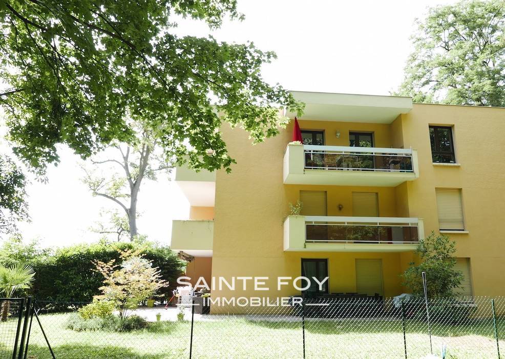 12415 image1 - Sainte Foy Immobilier - Ce sont des agences immobilières dans l'Ouest Lyonnais spécialisées dans la location de maison ou d'appartement et la vente de propriété de prestige.