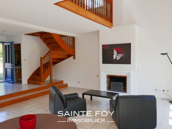 12444 image2 - Sainte Foy Immobilier - Ce sont des agences immobilières dans l'Ouest Lyonnais spécialisées dans la location de maison ou d'appartement et la vente de propriété de prestige.