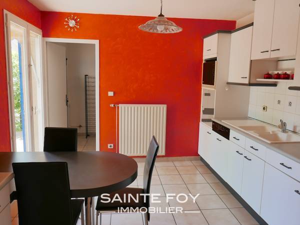 12444 image4 - Sainte Foy Immobilier - Ce sont des agences immobilières dans l'Ouest Lyonnais spécialisées dans la location de maison ou d'appartement et la vente de propriété de prestige.