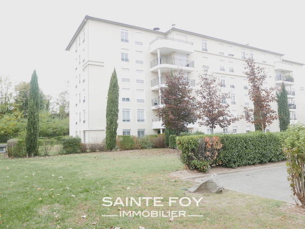 1761366 image7 - Sainte Foy Immobilier - Ce sont des agences immobilières dans l'Ouest Lyonnais spécialisées dans la location de maison ou d'appartement et la vente de propriété de prestige.