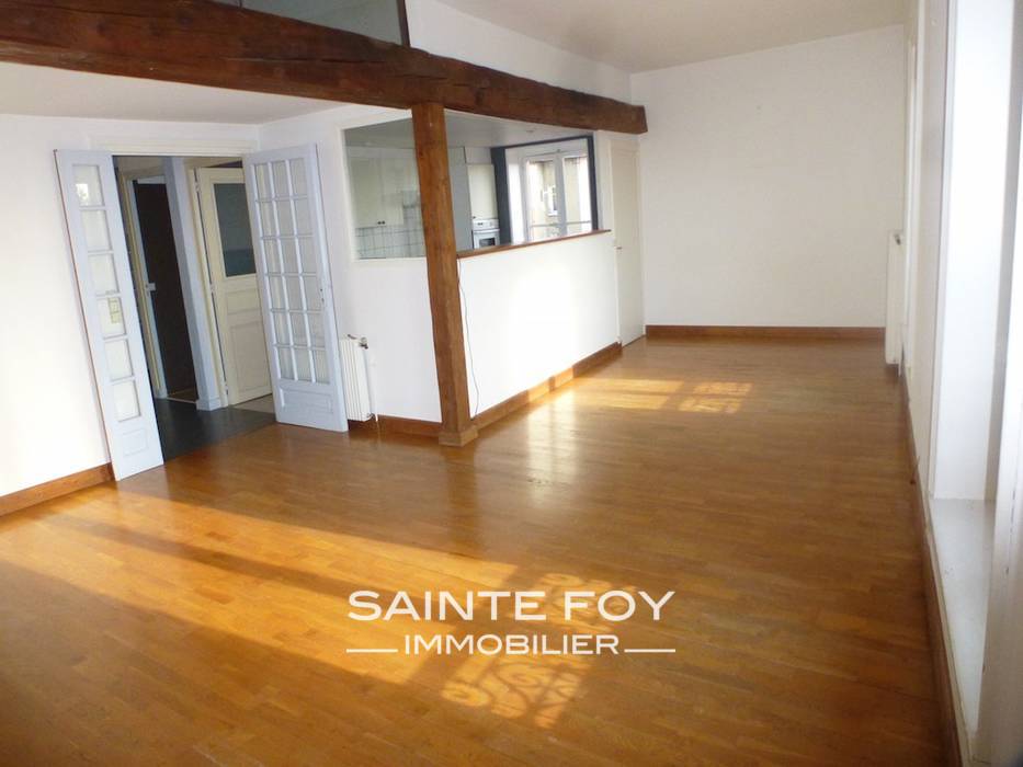 12571 image1 - Sainte Foy Immobilier - Ce sont des agences immobilières dans l'Ouest Lyonnais spécialisées dans la location de maison ou d'appartement et la vente de propriété de prestige.