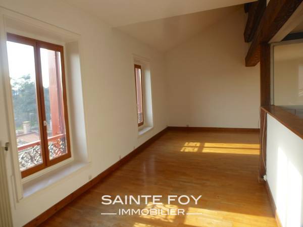 12571 image4 - Sainte Foy Immobilier - Ce sont des agences immobilières dans l'Ouest Lyonnais spécialisées dans la location de maison ou d'appartement et la vente de propriété de prestige.