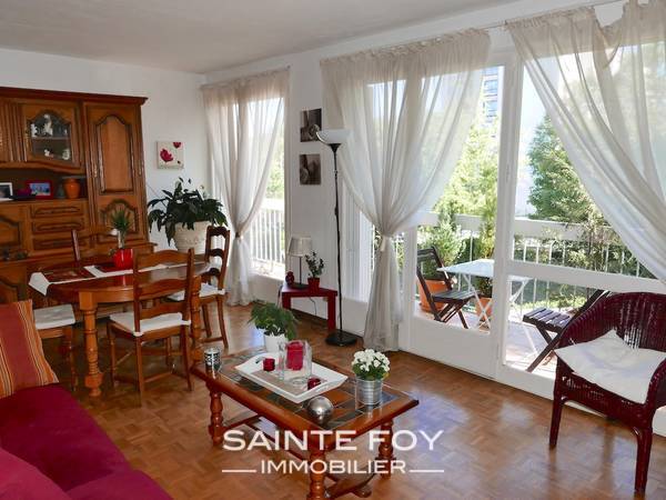 12630 image3 - Sainte Foy Immobilier - Ce sont des agences immobilières dans l'Ouest Lyonnais spécialisées dans la location de maison ou d'appartement et la vente de propriété de prestige.