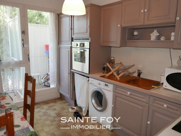 12630 image4 - Sainte Foy Immobilier - Ce sont des agences immobilières dans l'Ouest Lyonnais spécialisées dans la location de maison ou d'appartement et la vente de propriété de prestige.