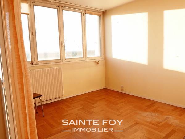 12661 image4 - Sainte Foy Immobilier - Ce sont des agences immobilières dans l'Ouest Lyonnais spécialisées dans la location de maison ou d'appartement et la vente de propriété de prestige.