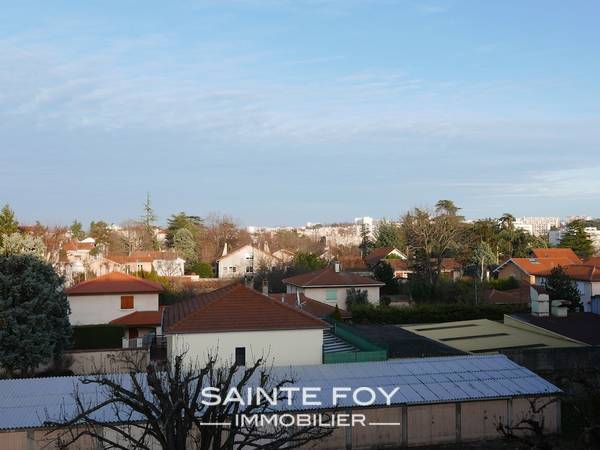 12730 image6 - Sainte Foy Immobilier - Ce sont des agences immobilières dans l'Ouest Lyonnais spécialisées dans la location de maison ou d'appartement et la vente de propriété de prestige.
