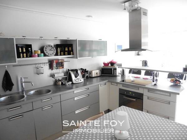 12734 image2 - Sainte Foy Immobilier - Ce sont des agences immobilières dans l'Ouest Lyonnais spécialisées dans la location de maison ou d'appartement et la vente de propriété de prestige.