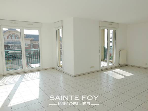 12859 image3 - Sainte Foy Immobilier - Ce sont des agences immobilières dans l'Ouest Lyonnais spécialisées dans la location de maison ou d'appartement et la vente de propriété de prestige.