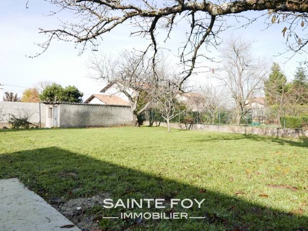12966 image6 - Sainte Foy Immobilier - Ce sont des agences immobilières dans l'Ouest Lyonnais spécialisées dans la location de maison ou d'appartement et la vente de propriété de prestige.