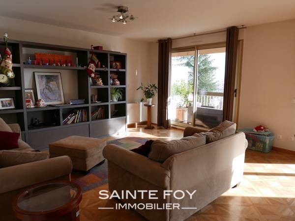 13001 image3 - Sainte Foy Immobilier - Ce sont des agences immobilières dans l'Ouest Lyonnais spécialisées dans la location de maison ou d'appartement et la vente de propriété de prestige.